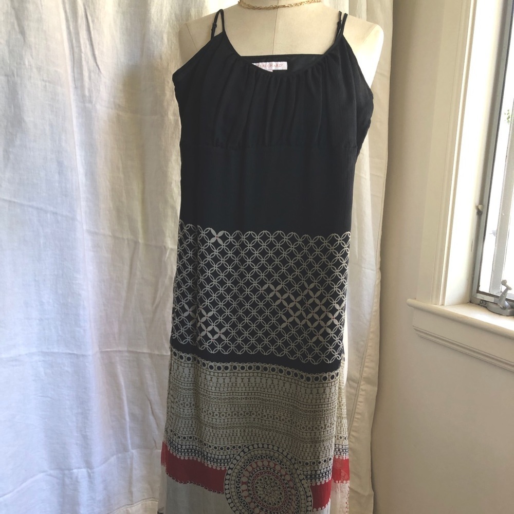 Tori Richard of Honolulu 100% black silk crepe midi dress size 6